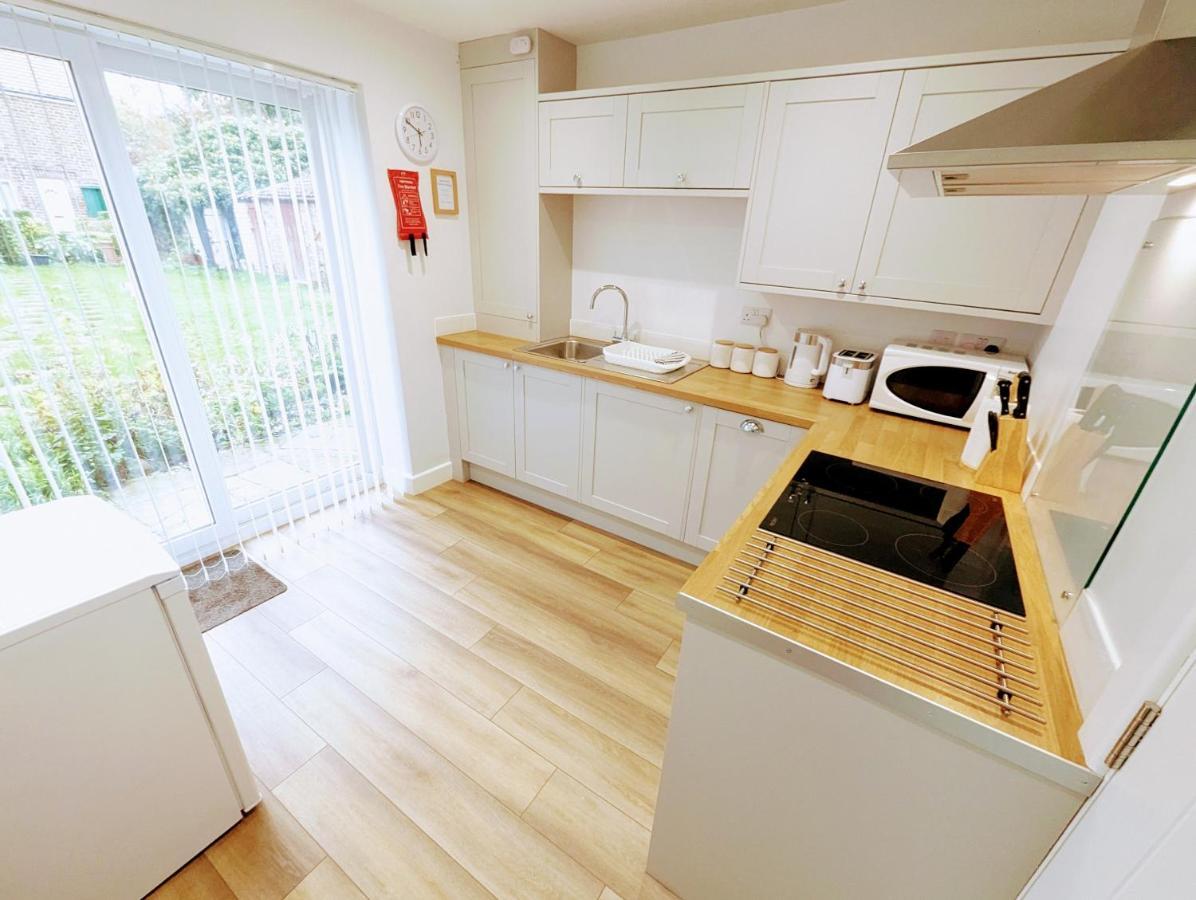Blossom Holiday Lets - 94 Roseberry Cottages Guisborough Buitenkant foto